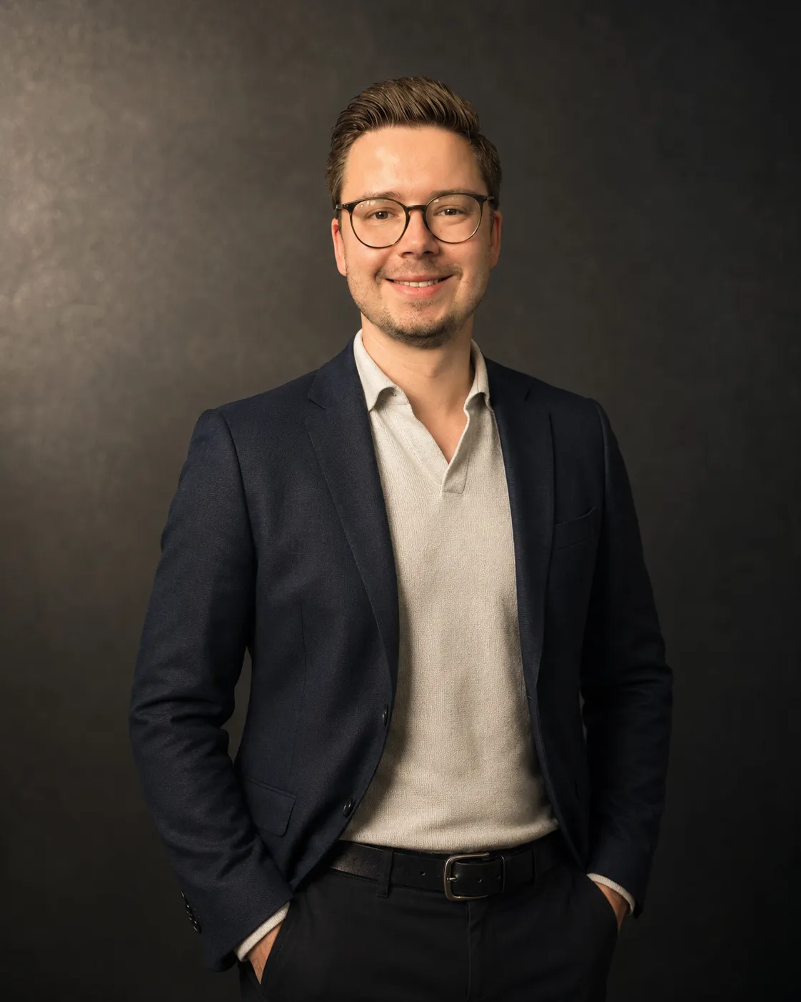 Porträt von Dr. Philipp Schlottmann, Berater für Digitalisierung, digitale Kompetenz und KI